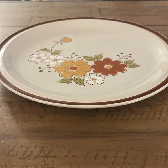 Mioko Designer Collection Dinner Platter Plate - Stoneware - Picture 2 of 4